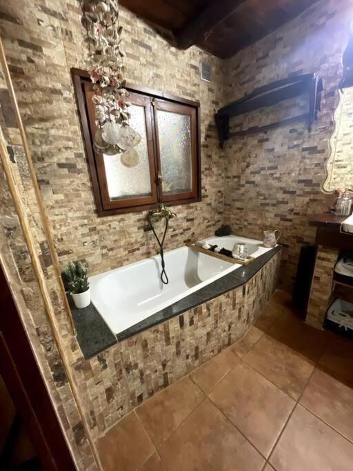 Casita Rural Con Piscina Holiday home La Torre de Claramunt